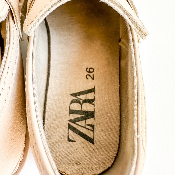 Zara Girls Tan Penny Loafers / Size 26 - Picture 5 of 6